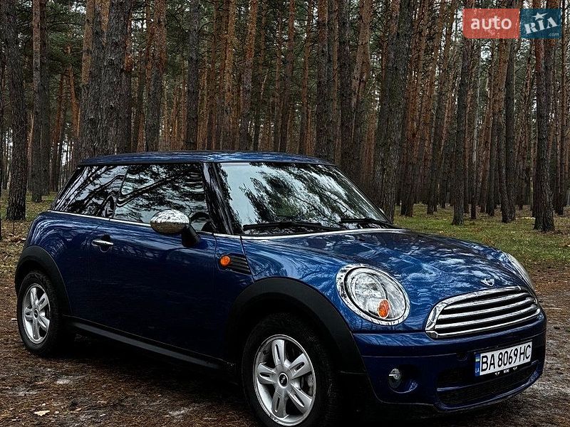 Хэтчбек MINI Cooper 2008 в Кропивницком фото Хэтчбек MINI Cooper 2008 в Кропивницком