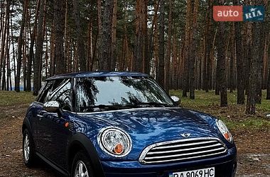 Хэтчбек MINI Cooper 2008 в Кропивницком фото 4 Хэтчбек MINI Cooper 2008 в Кропивницком