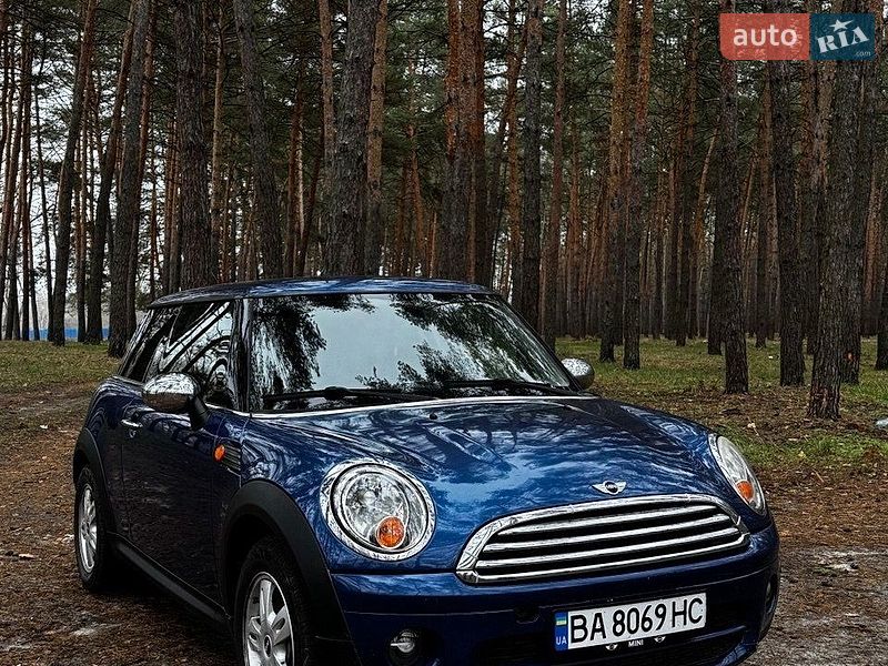 Хэтчбек MINI Cooper 2008 в Кропивницком фото 4 Хэтчбек MINI Cooper 2008 в Кропивницком