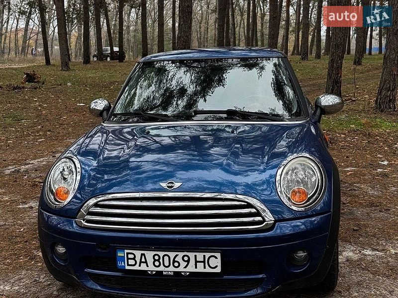 Хэтчбек MINI Cooper 2008 в Кропивницком фото 7 Хэтчбек MINI Cooper 2008 в Кропивницком