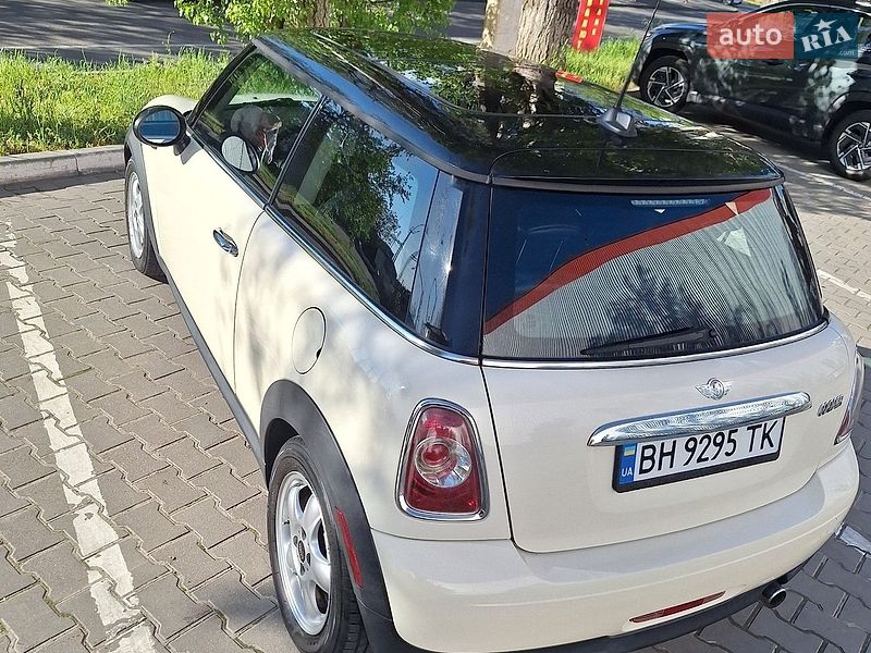 Хэтчбек MINI Cooper 2011 в Одессе