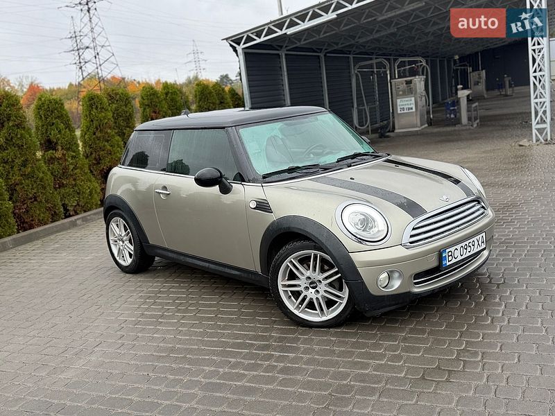 Хэтчбек MINI Cooper 2007 в Львове