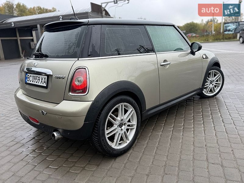 Хэтчбек MINI Cooper 2007 в Львове