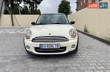 Хэтчбек MINI Cooper 2012 в Хмельницком