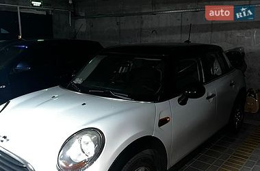 Хэтчбек MINI Cooper 2016 в Львове