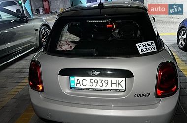 Хэтчбек MINI Cooper 2016 в Львове