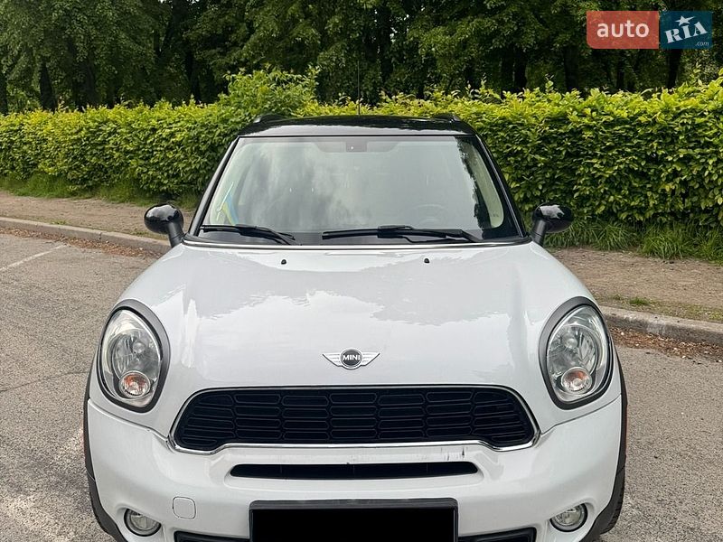Хэтчбек MINI Cooper 2014 в Киеве фото Хэтчбек MINI Cooper 2014 в Киеве