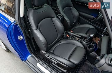 Хэтчбек MINI Cooper 2019 в Киеве