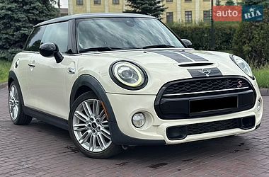 Хетчбек MINI Cooper 2018 в Дніпрі