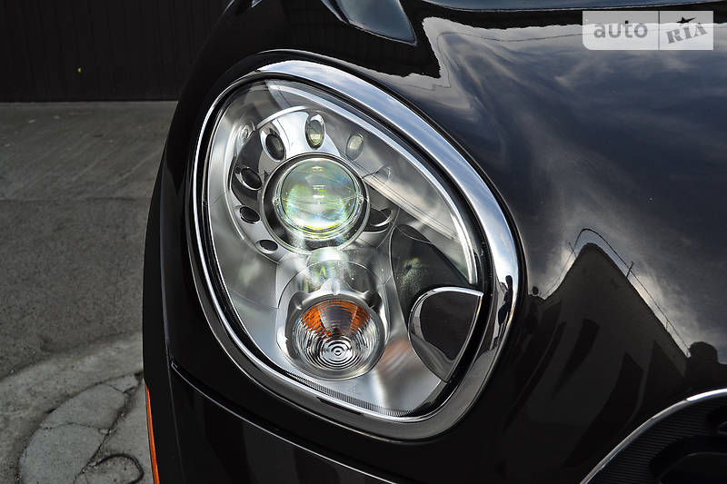 Позашляховик / Кросовер MINI Countryman 2015 в Києві