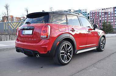 Внедорожник / Кроссовер MINI Countryman 2017 в Киеве