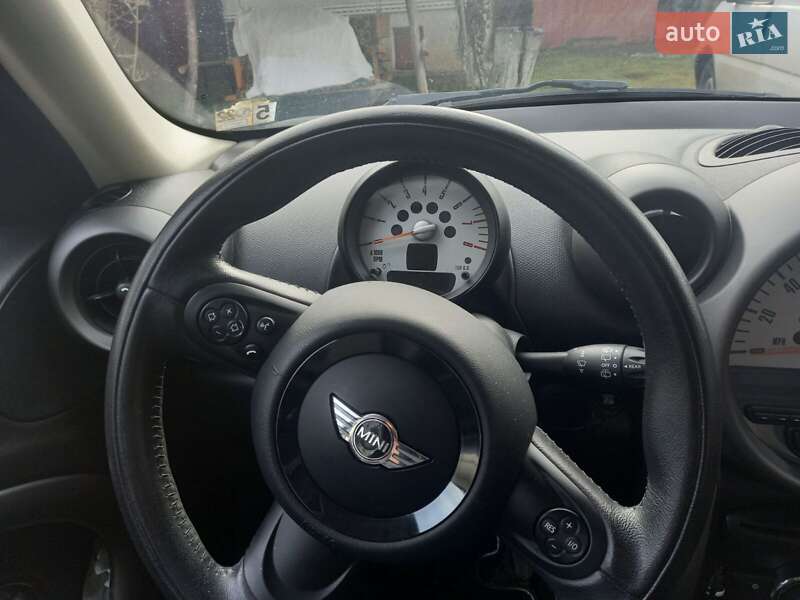 Хэтчбек MINI Countryman 2011 в Черновцах