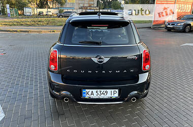 Хэтчбек MINI Countryman 2016 в 