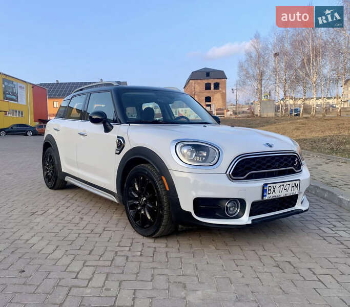 Внедорожник / Кроссовер MINI Countryman 2017 в Хмельницком