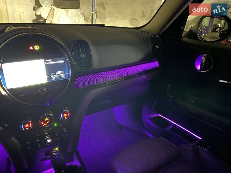 Внедорожник / Кроссовер MINI Countryman 2017 в Киеве