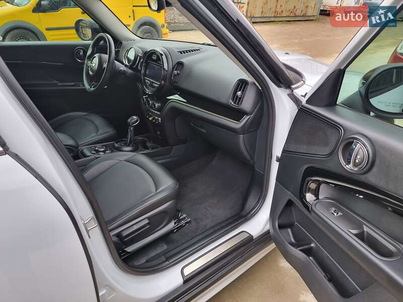 Хэтчбек MINI Countryman 2018 в Черновцах