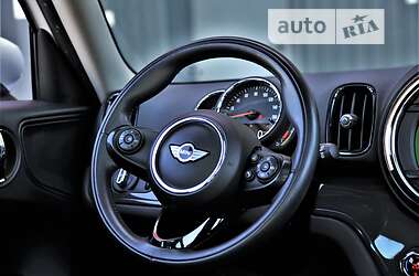 Внедорожник / Кроссовер MINI Countryman 2019 в 
