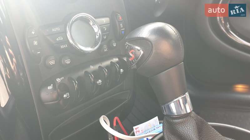 Хэтчбек MINI Countryman 2015 в Харькове