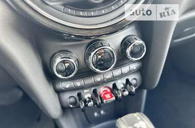 Хэтчбек MINI Countryman 2019 в 