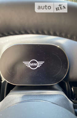Внедорожник / Кроссовер MINI Countryman 2023 в 