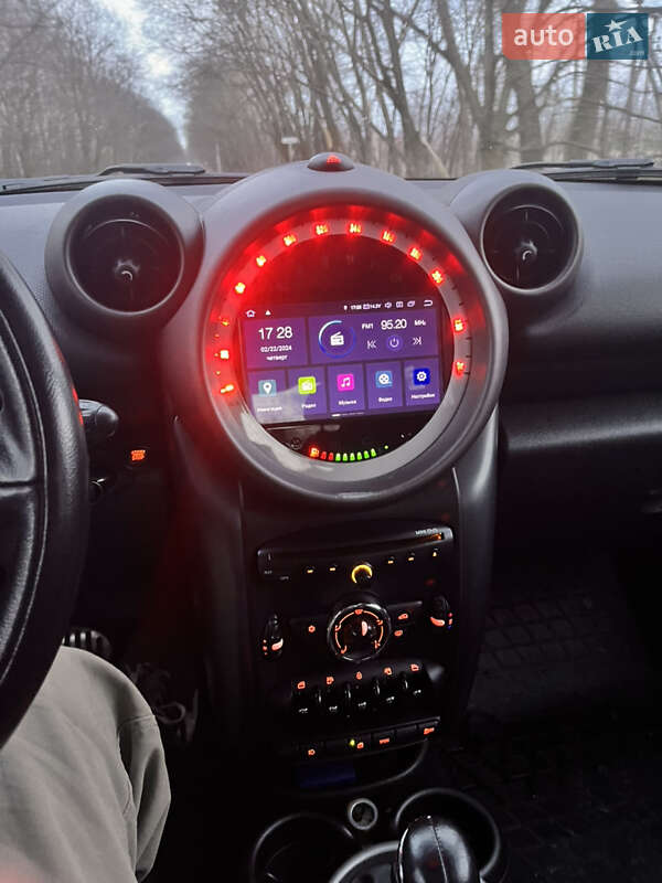 Хэтчбек MINI Countryman 2011 в Киеве