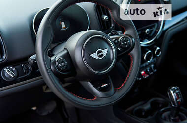 Хэтчбек MINI Countryman 2019 в 