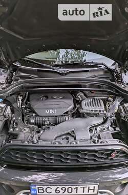 Хэтчбек MINI Countryman 2017 в 