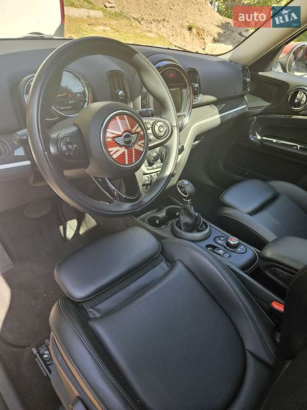 Хэтчбек MINI Countryman 2017 в Киеве