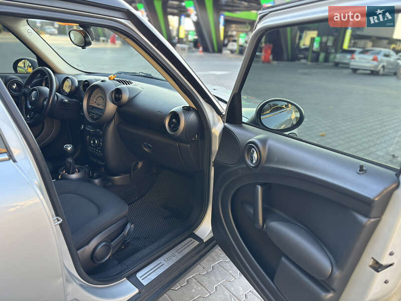 Хэтчбек MINI Countryman 2011 в Киверцах