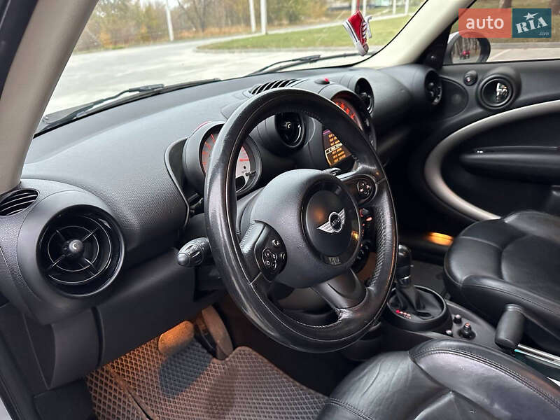 Хэтчбек MINI Countryman 2013 в Синельниково