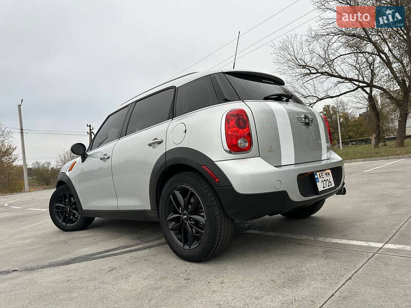 Хэтчбек MINI Countryman 2013 в Синельниково