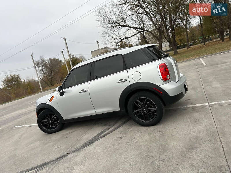 Хэтчбек MINI Countryman 2013 в Синельниково