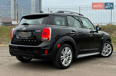 Хэтчбек MINI Countryman 2017 в Киеве