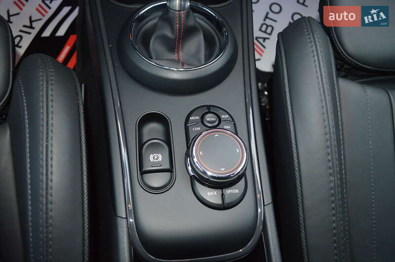 Хэтчбек MINI Countryman 2019 в Львове