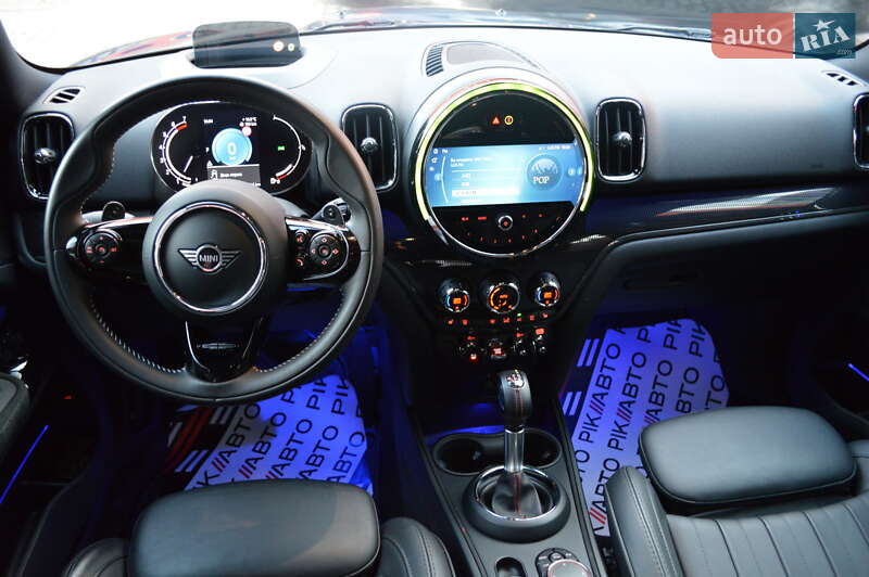 Хэтчбек MINI Countryman 2019 в Львове
