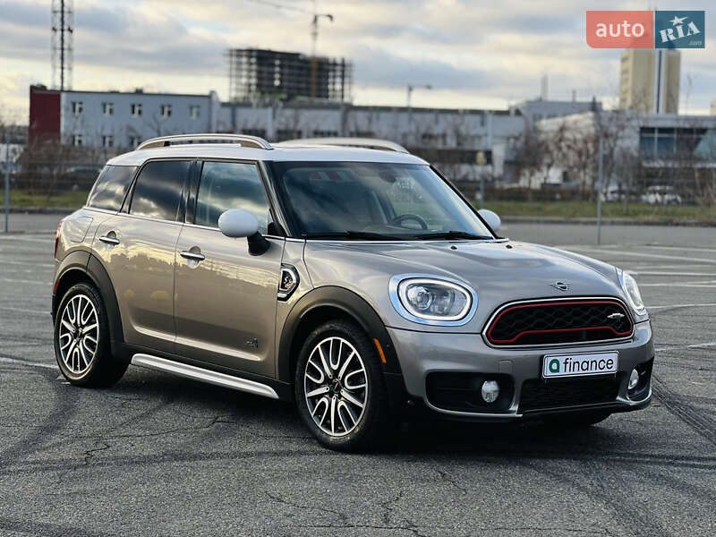 Хэтчбек MINI Countryman 2017 в Киеве