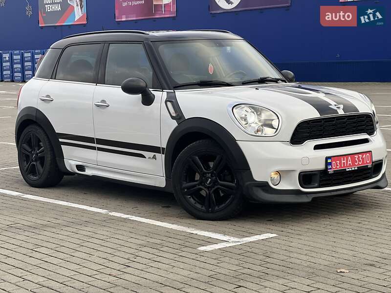 Хэтчбек MINI Countryman 2011 в Нововолынске