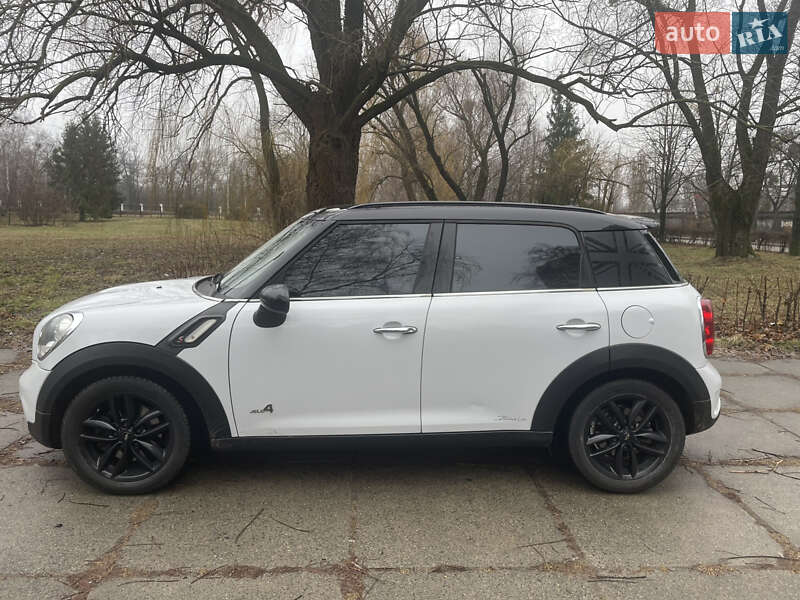 Хэтчбек MINI Countryman 2011 в Киеве