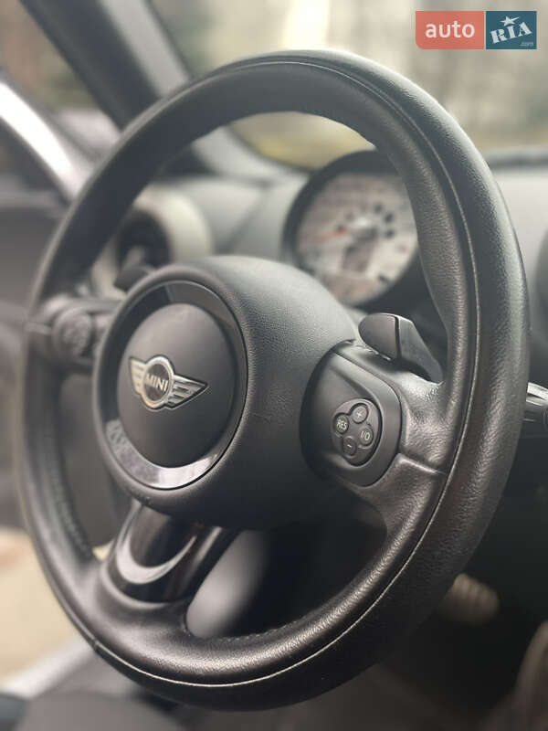 Хэтчбек MINI Countryman 2011 в Киеве