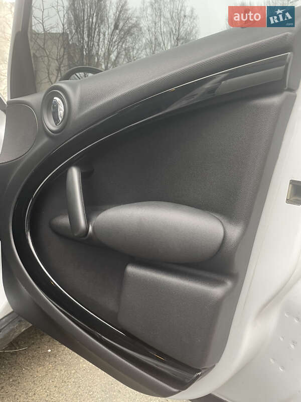 Хэтчбек MINI Countryman 2011 в Киеве