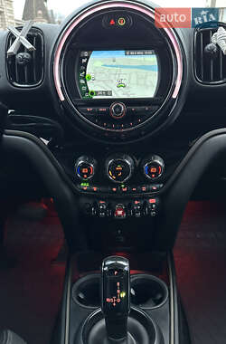 Хэтчбек MINI Countryman 2018 в 