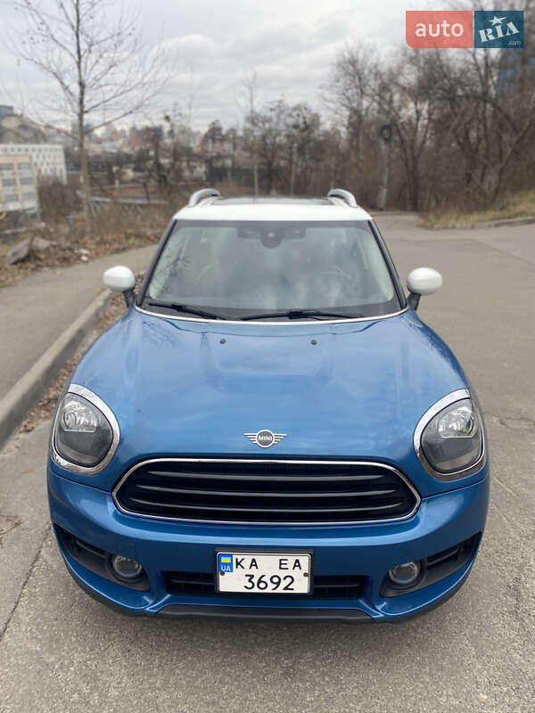 Хэтчбек MINI Countryman 2019 в Киеве