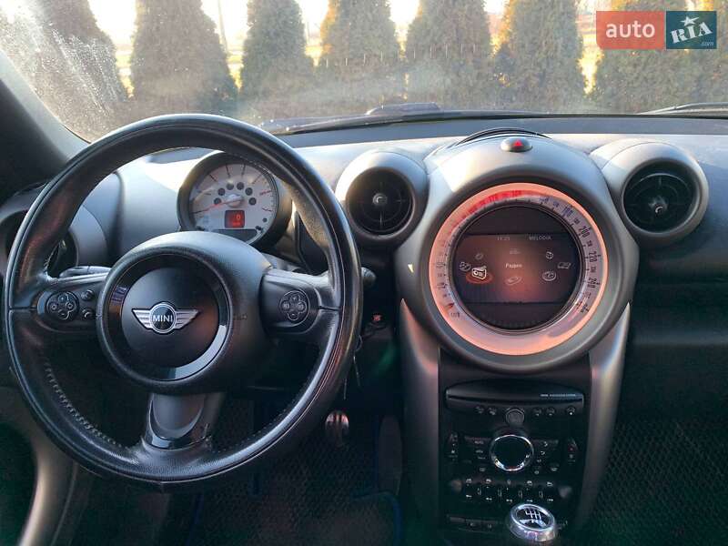 Хэтчбек MINI Countryman 2011 в Львове