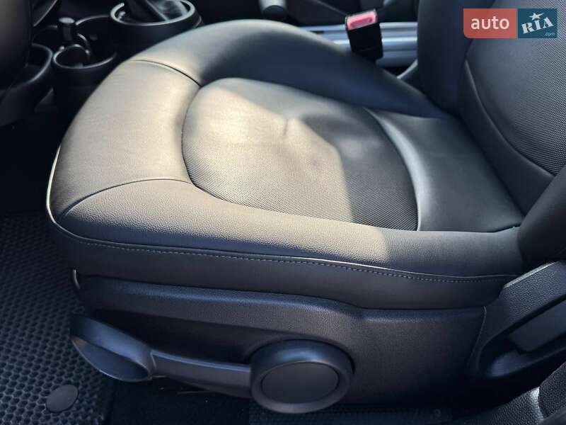 Внедорожник / Кроссовер MINI Countryman 2013 в Одессе
