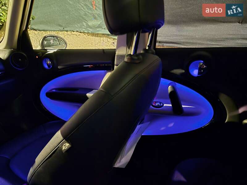 Хэтчбек MINI Countryman 2013 в Киеве