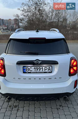 Хэтчбек MINI Countryman 2018 в 