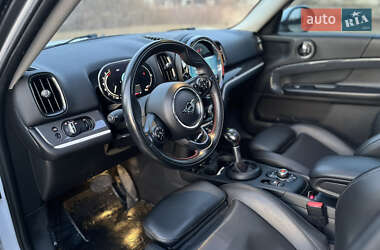 Хэтчбек MINI Countryman 2018 в 