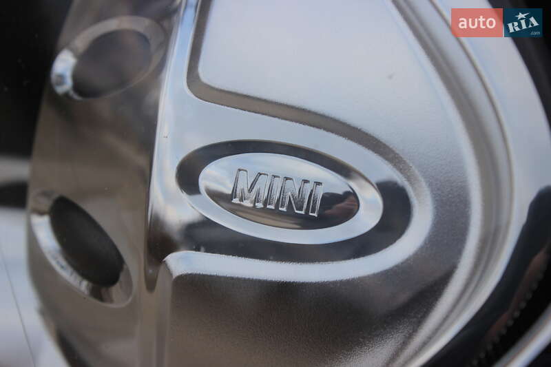 Внедорожник / Кроссовер MINI Countryman 2015 в Днепре