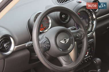 Внедорожник / Кроссовер MINI Countryman 2015 в 