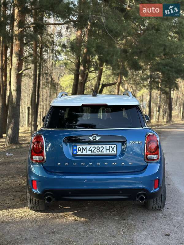 Хэтчбек MINI Countryman 2017 в Коростене